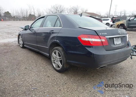 2010 Mercedes-Benz E 550 4Matic from USA, damaged, VIN WDDHF9AB9AA125960
